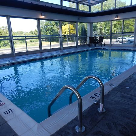 Holiday Inn Express Milford By Ihg Exterior foto