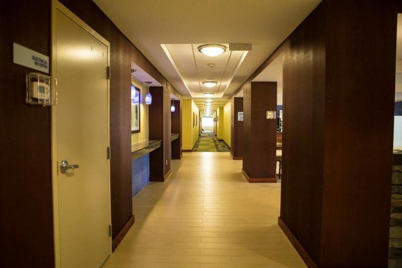 Holiday Inn Express Milford By Ihg Exterior foto